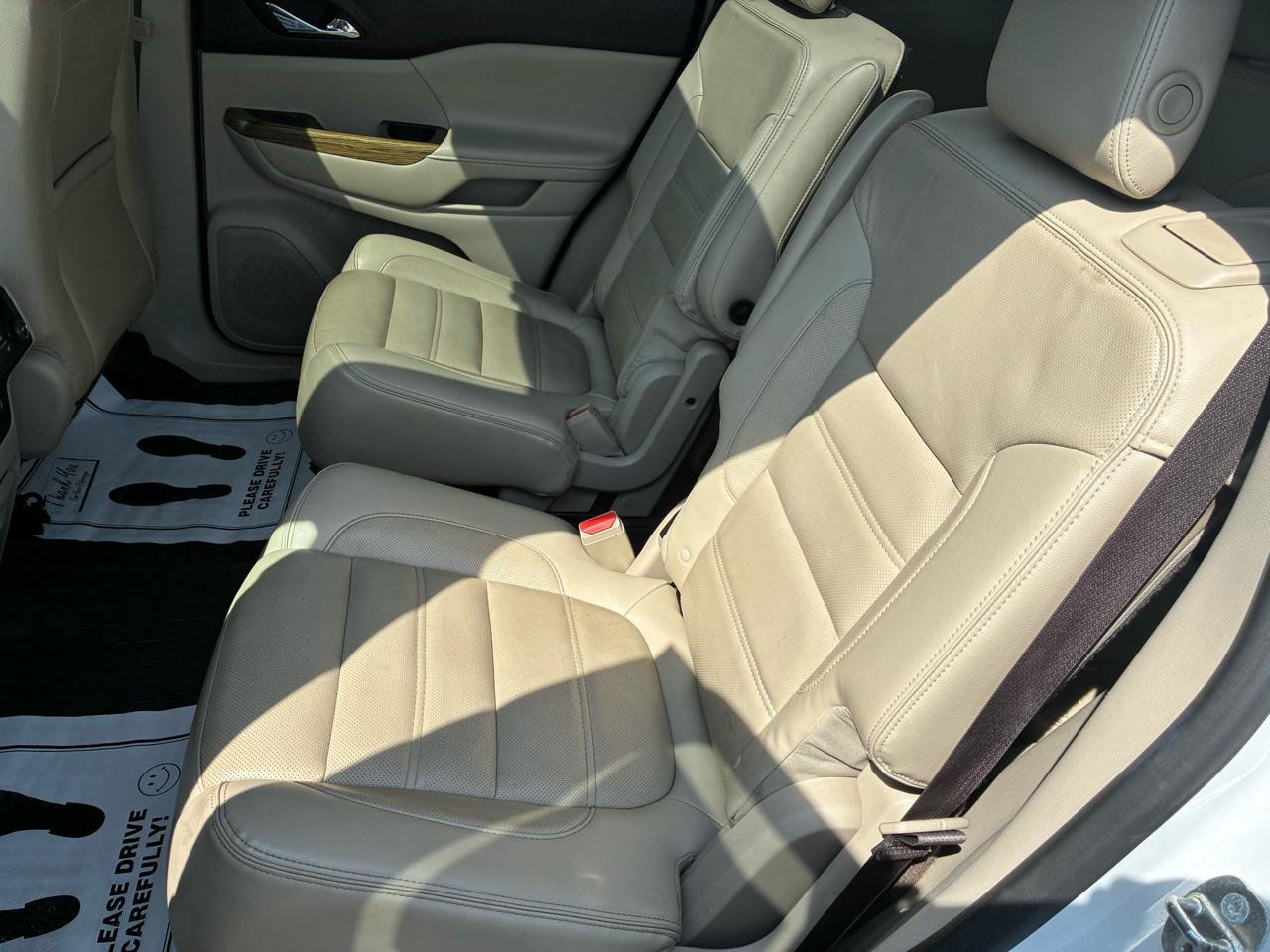 Used 2017 GMC Acadia Denali w/ Technology Package FWD image 13