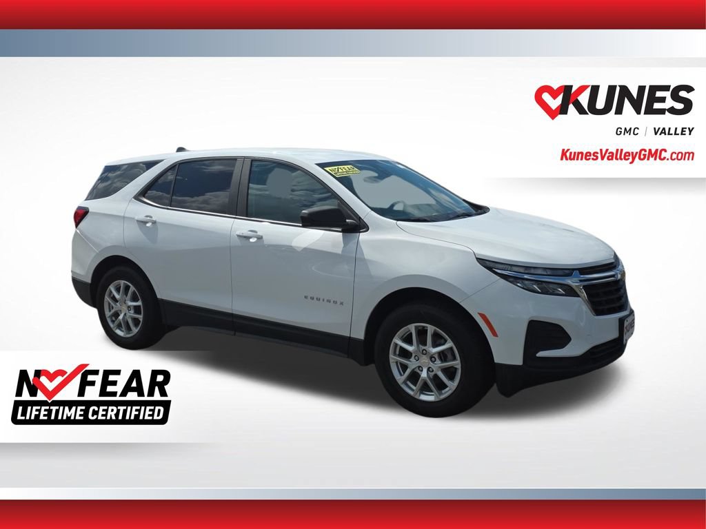 Used 2023 Chevrolet Equinox LS w/ LS Convenience Package AWD/4WD image 1