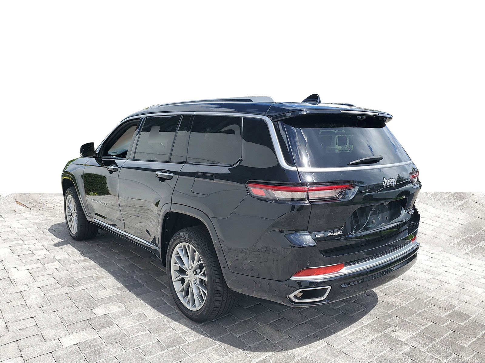 Used 2022 Jeep Grand Cherokee L Summit w/ Advanced Protech Group IV image 3