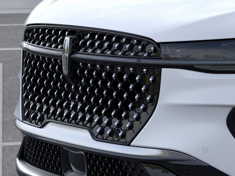 New 2026 Lincoln Nautilus Premier AWD/4WD image 17
