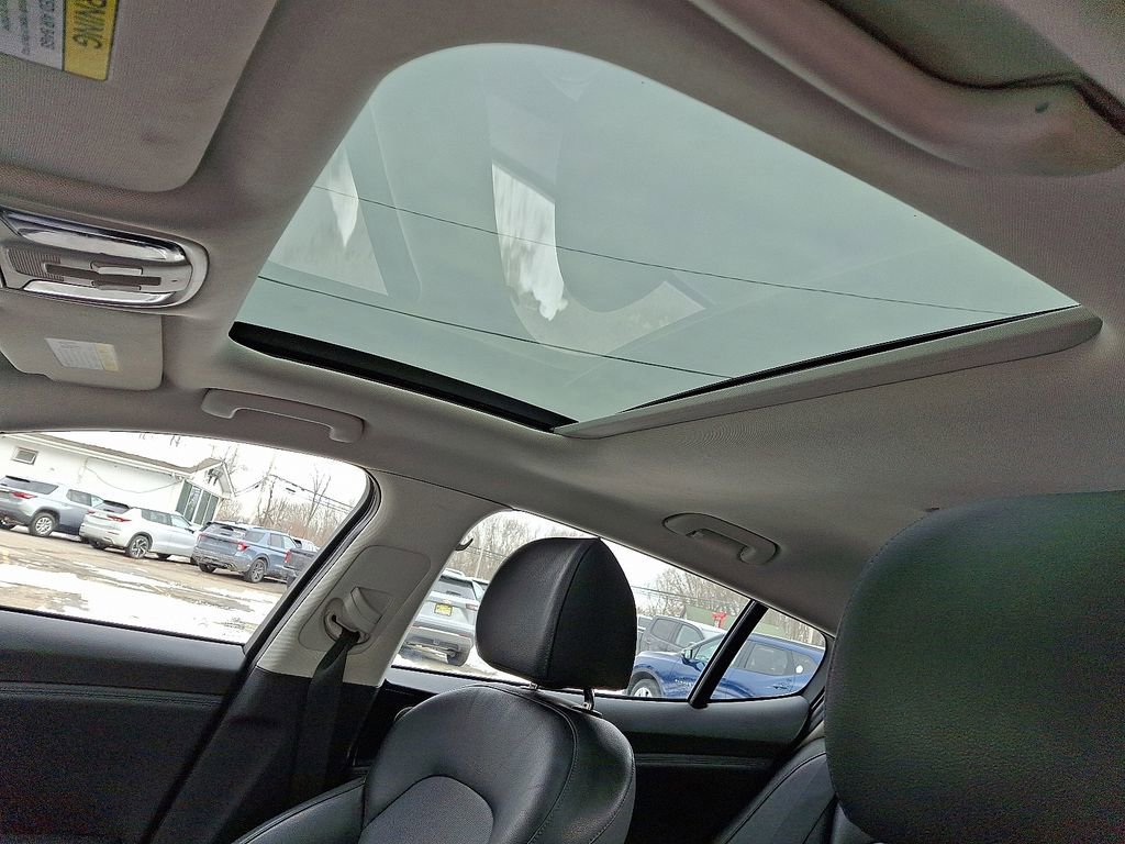 Used 2018 Kia Stinger Premium w/ Paint Protection Package image 20