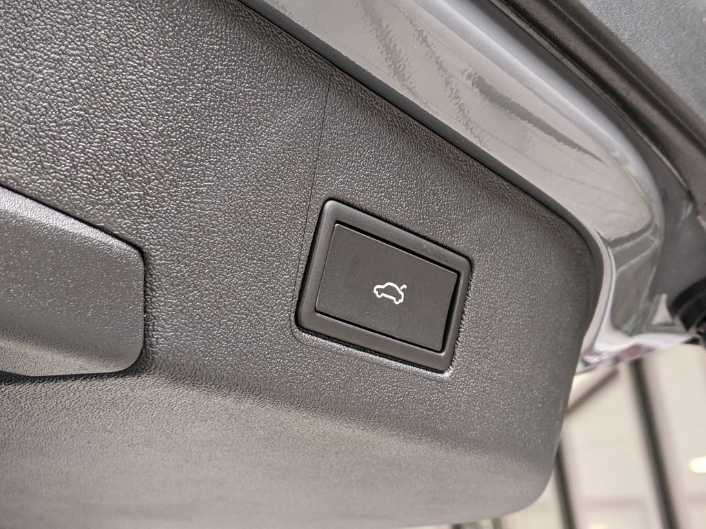 New 2025 Volkswagen ID.4 Pro S image 29