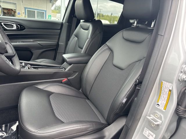 New 2026 Jeep Compass Latitude AWD/4WD image 20