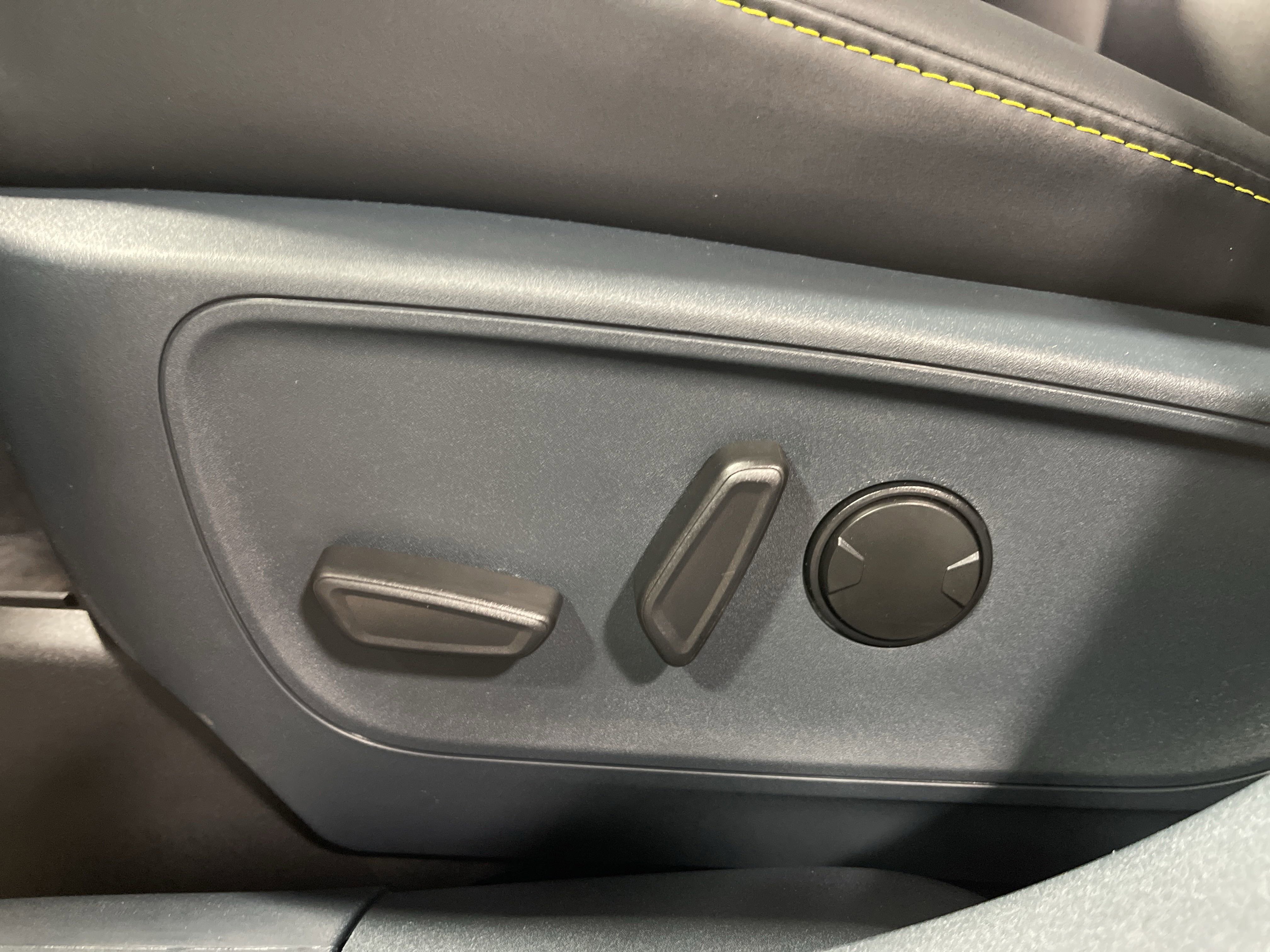 New 2025 Ford Maverick Lobo image 14