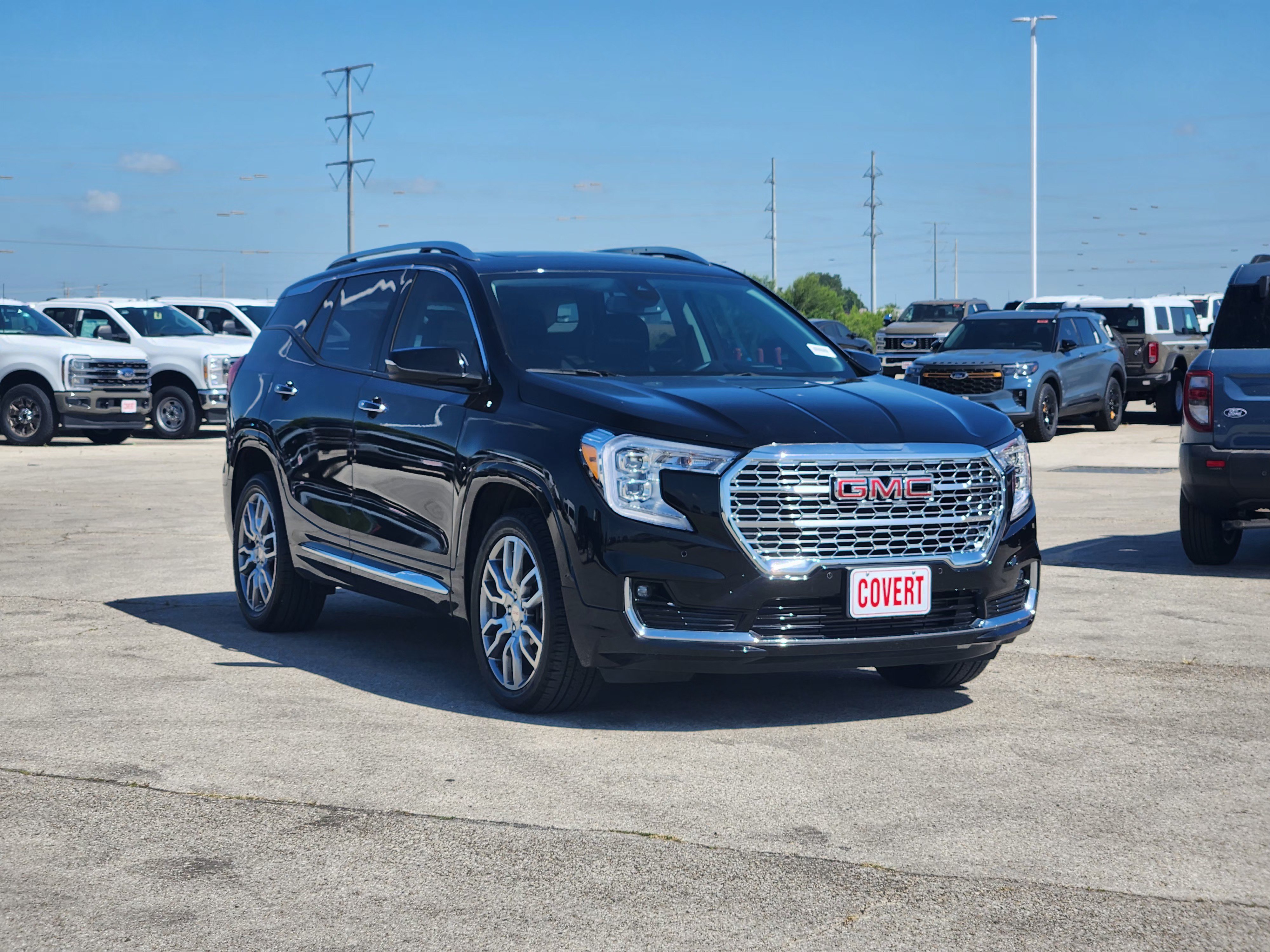 Used 2023 GMC Terrain Denali AWD/4WD image 3