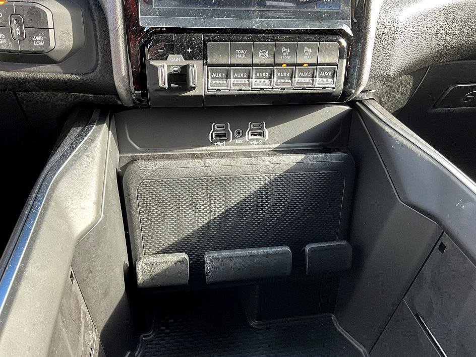 New 2026 RAM 3500 Big Horn image 27