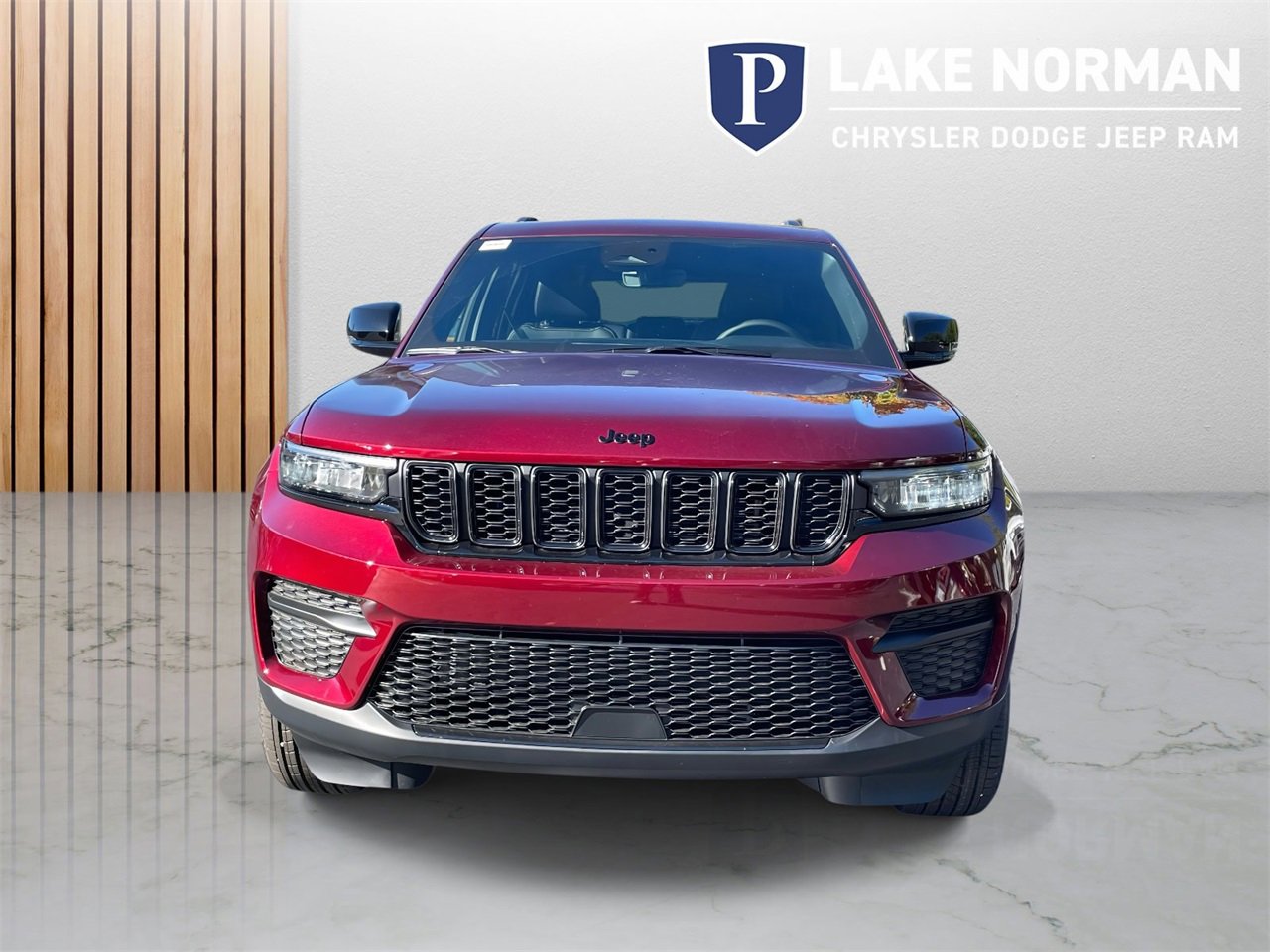 New 2025 Jeep Grand Cherokee Altitude image 3