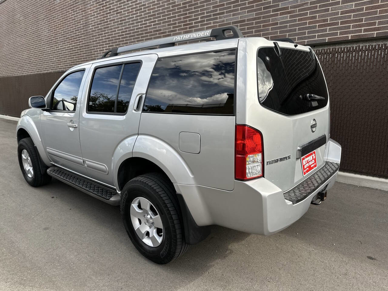 Used 2007 Nissan Pathfinder SE w/ Se Comfort Pkg image 5