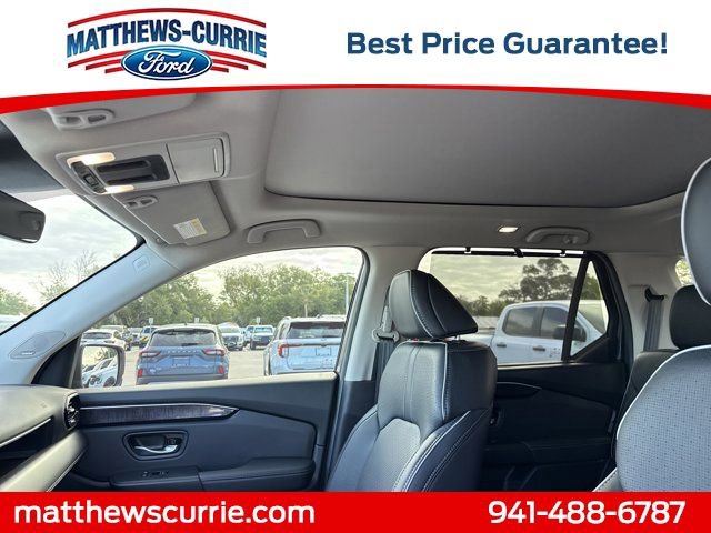 Used 2024 Honda Pilot Elite image 11