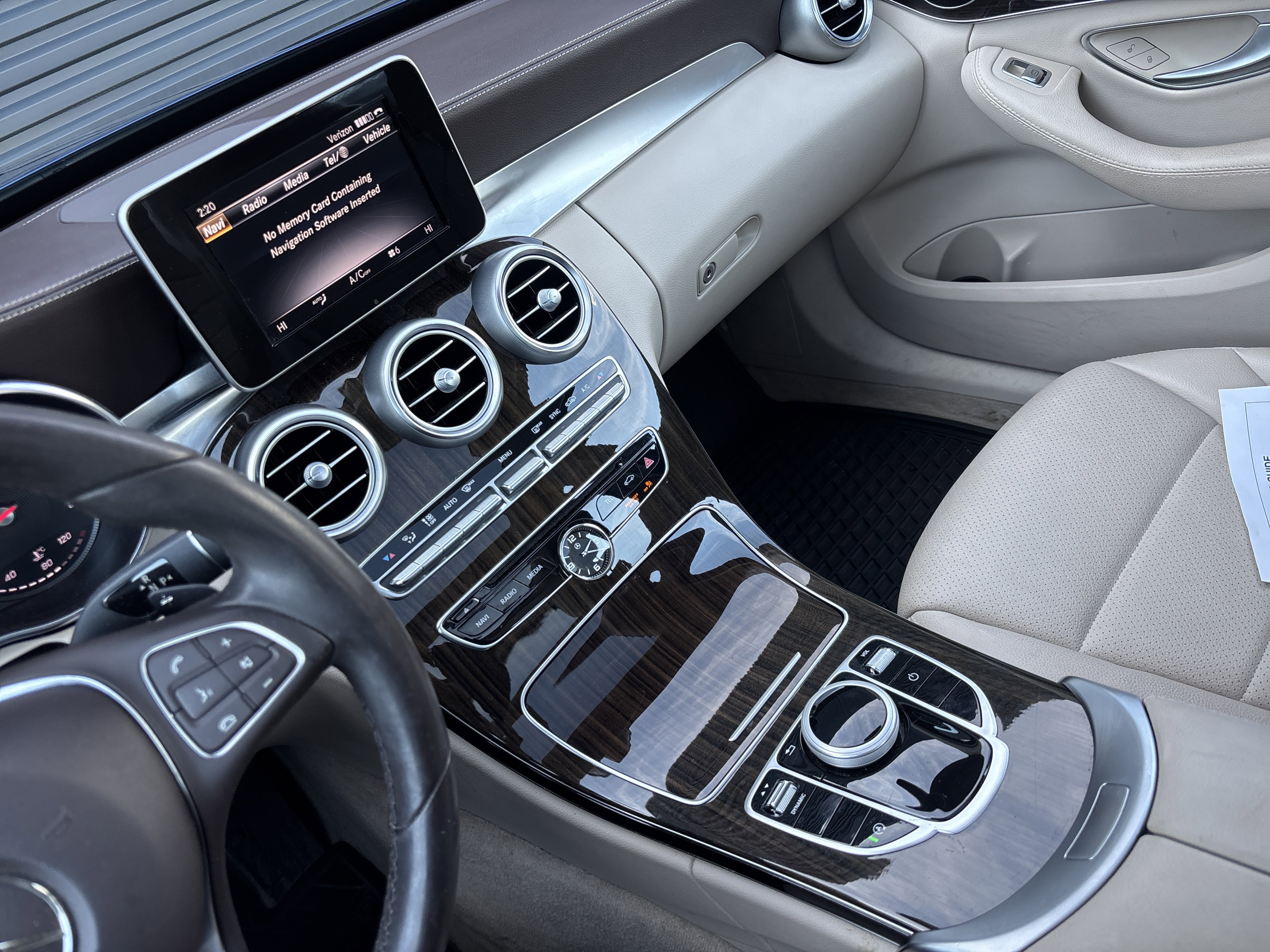 Used 2017 Mercedes-Benz C 300 4MATIC Sedan image 16