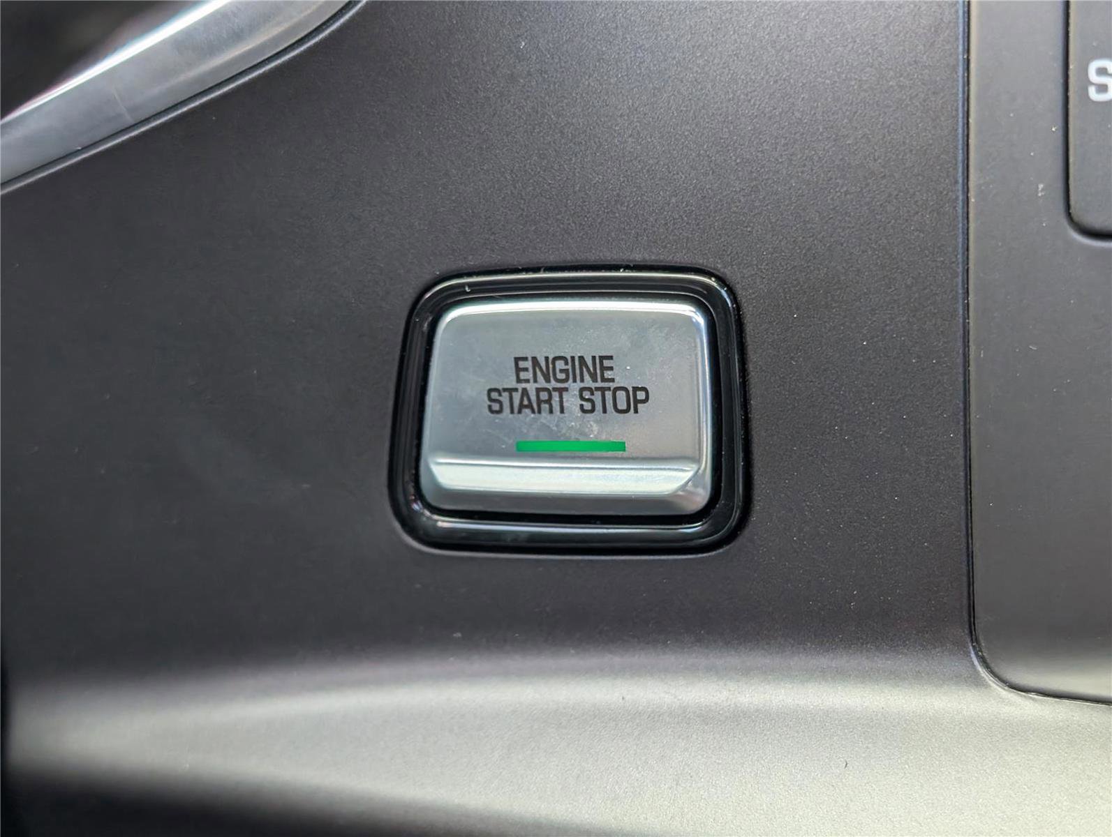 Used 2019 Chevrolet Corvette Stingray Convertible w/ 1LT image 25