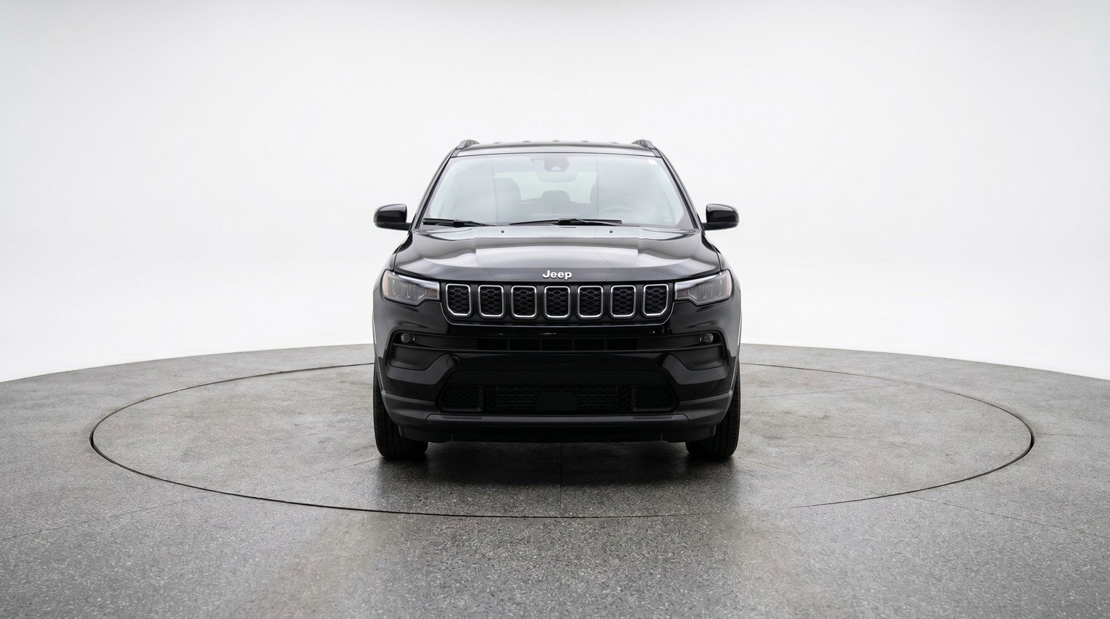 Used 2025 Jeep Compass Latitude AWD/4WD image 2