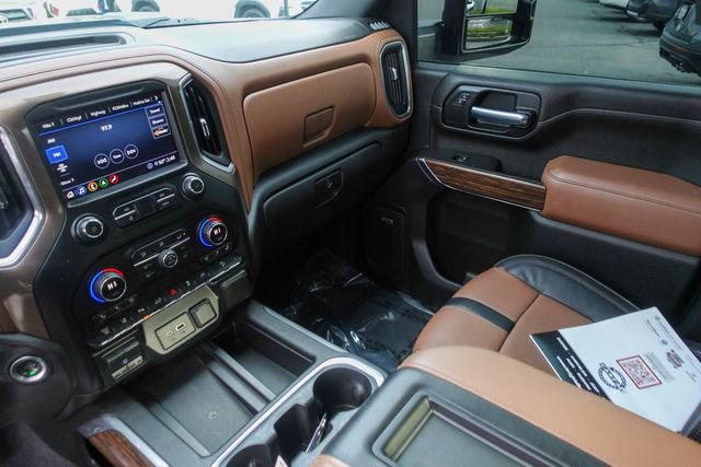 Used 2020 Chevrolet Silverado 3500 High Country w/ Technology Package image 26