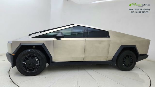 Used 2024 Tesla Cybertruck AWD Crew Cab image 3