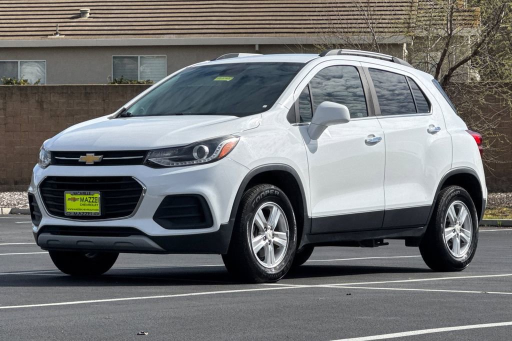 Used 2018 Chevrolet Trax LT w/ LT Convenience Package image 16
