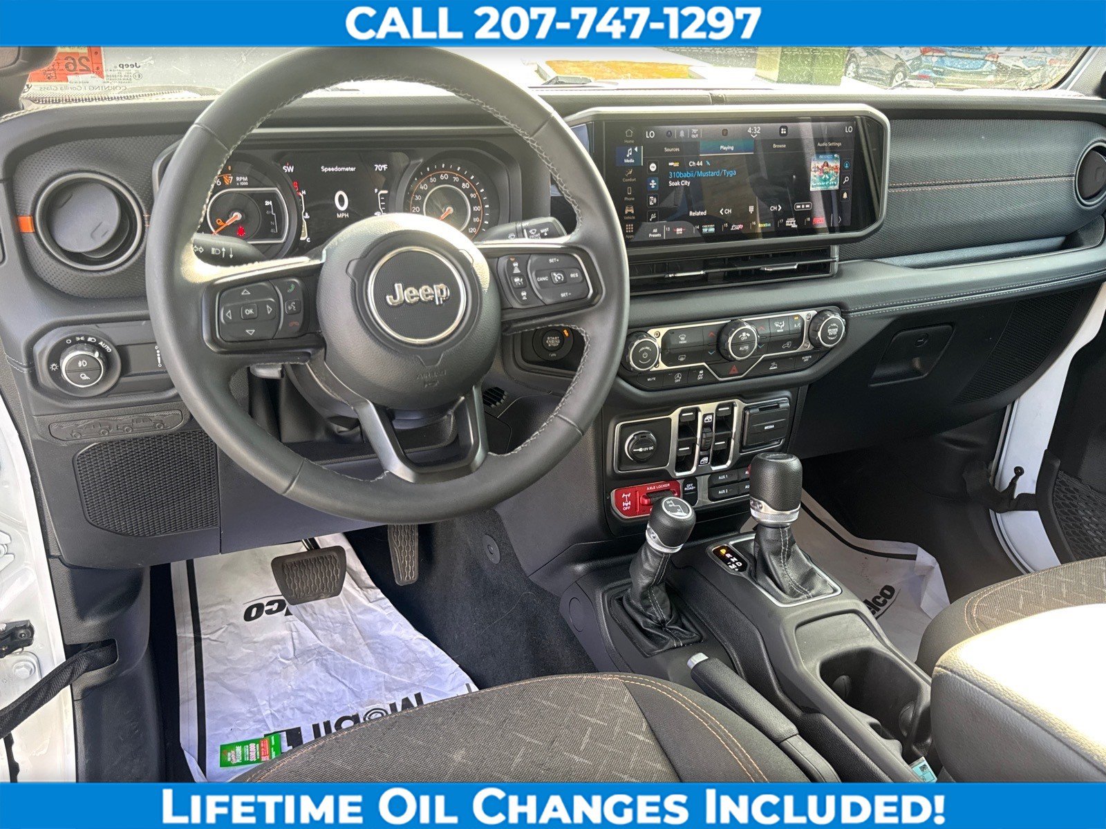 Used 2026 Jeep Gladiator Mojave AWD/4WD image 16