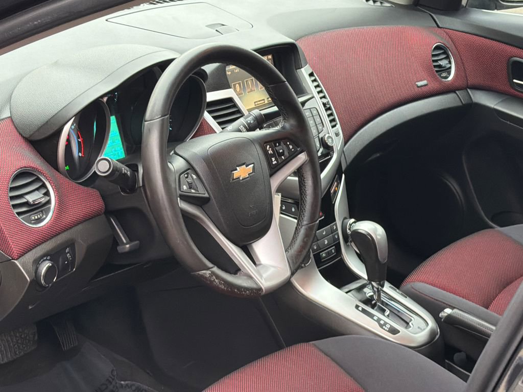 Used 2014 Chevrolet Cruze LT FWD image 13