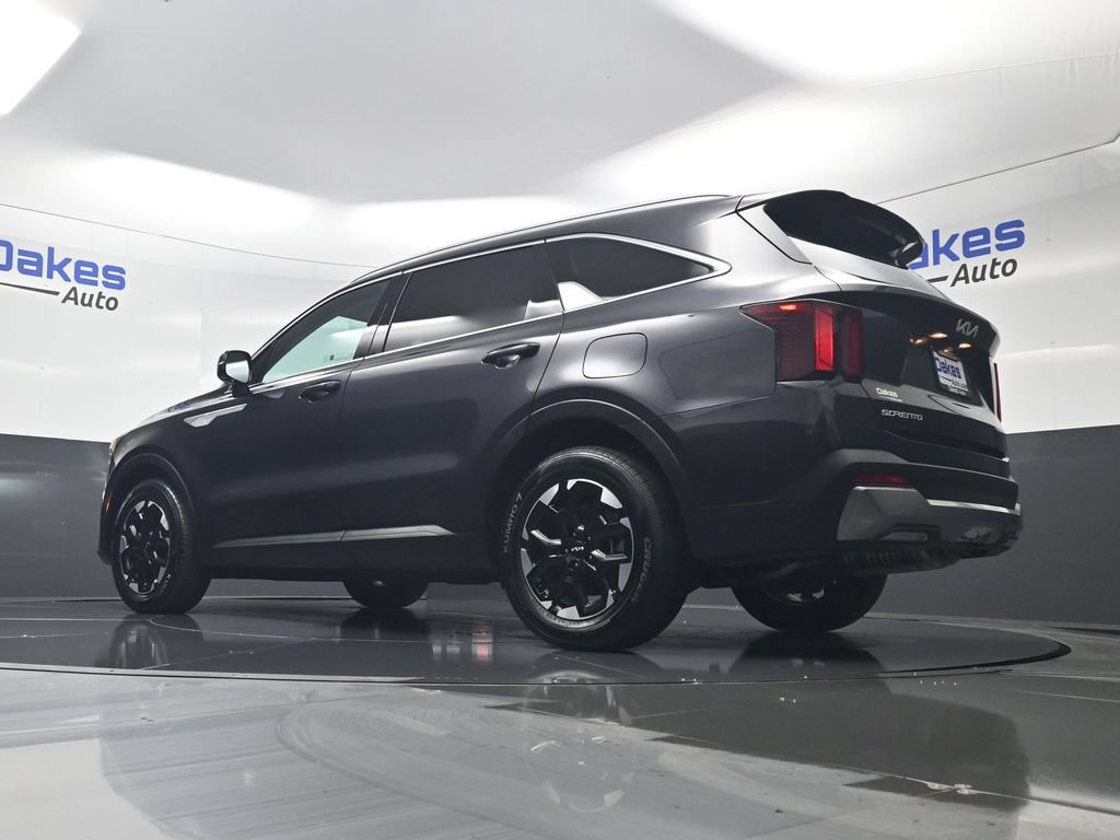 Certified 2025 Kia Sorento S w/ Panoramic Sunroof Package FWD image 45