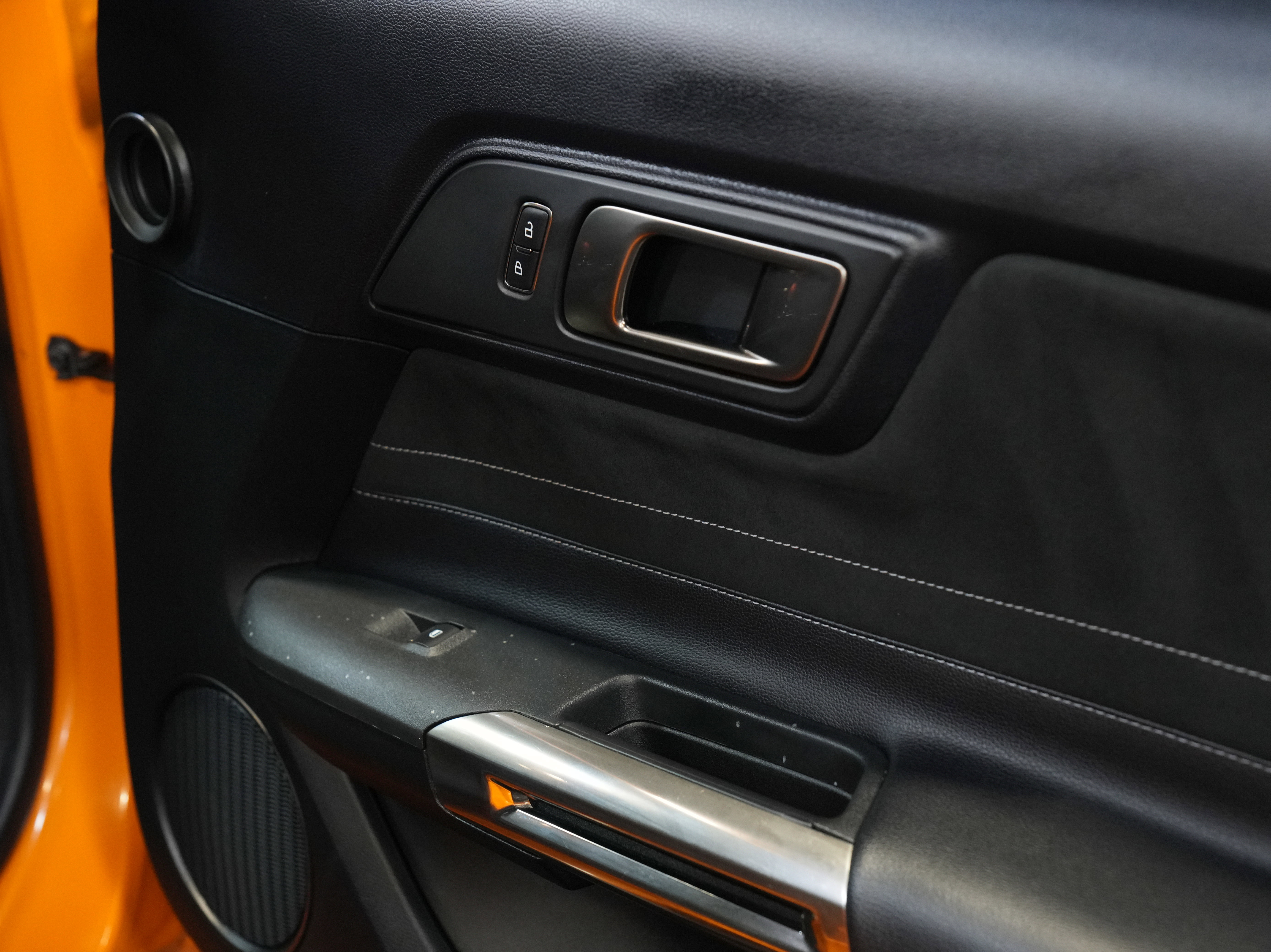 Used 2018 Ford Mustang Shelby GT350 image 25