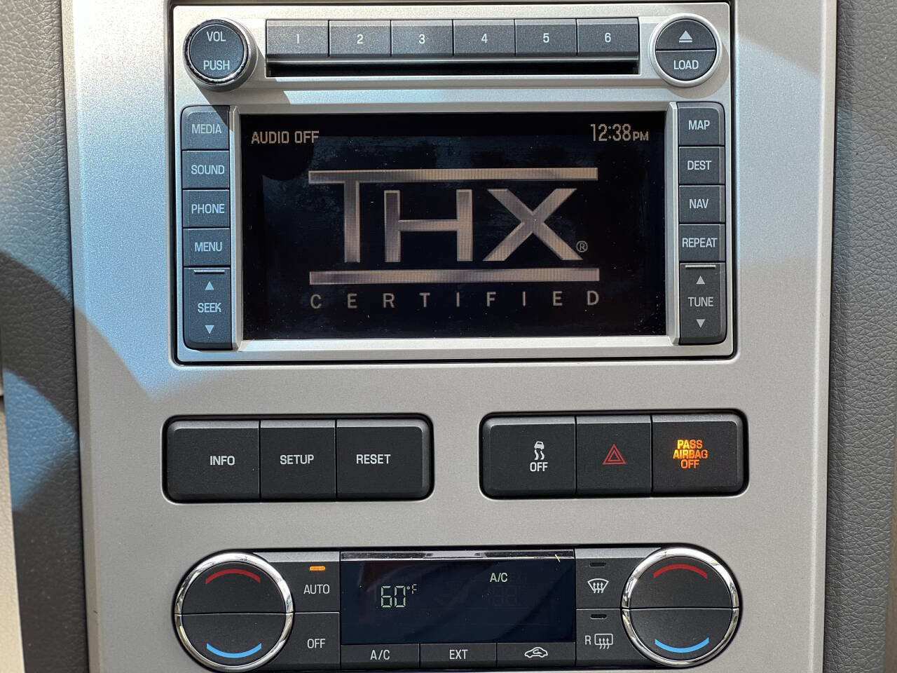 Used 2008 Lincoln MKX AWD image 27