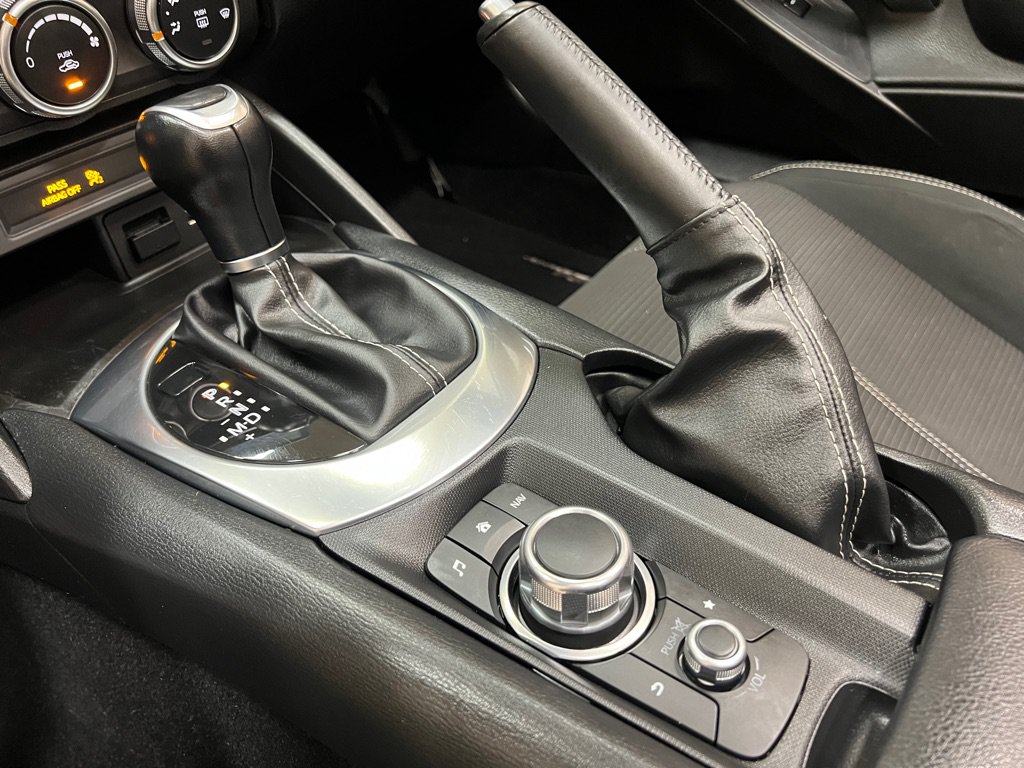 Used 2017 FIAT 124 Spider Classica RWD image 42