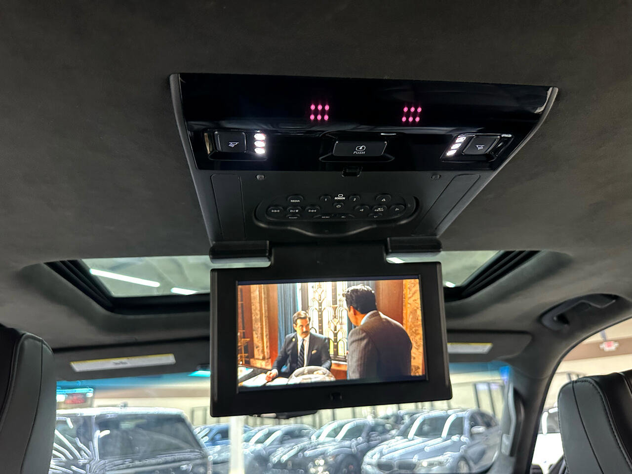 Used 2017 Cadillac Escalade Platinum image 38