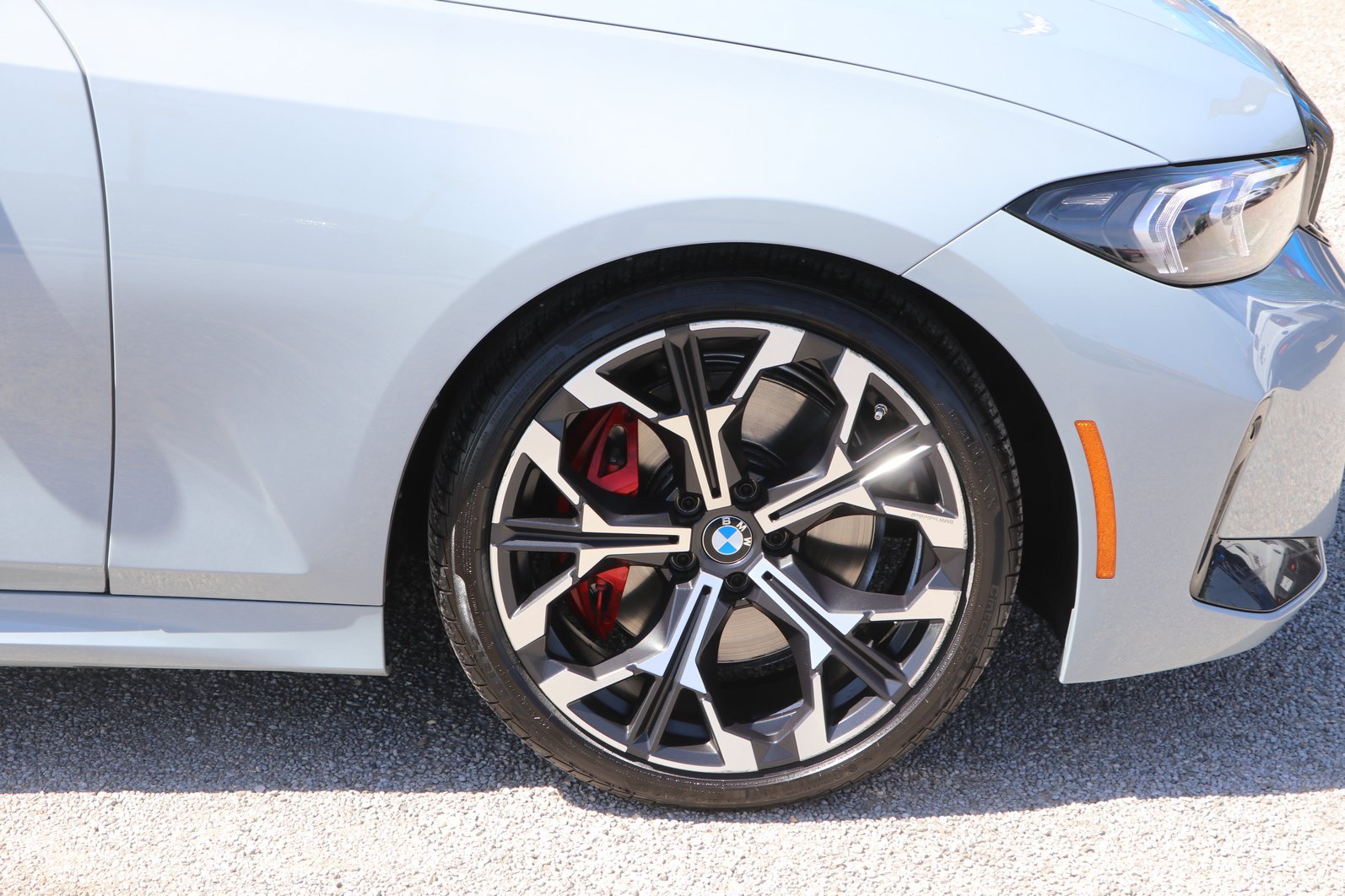 Used 2025 BMW 330i Sedan RWD image 9