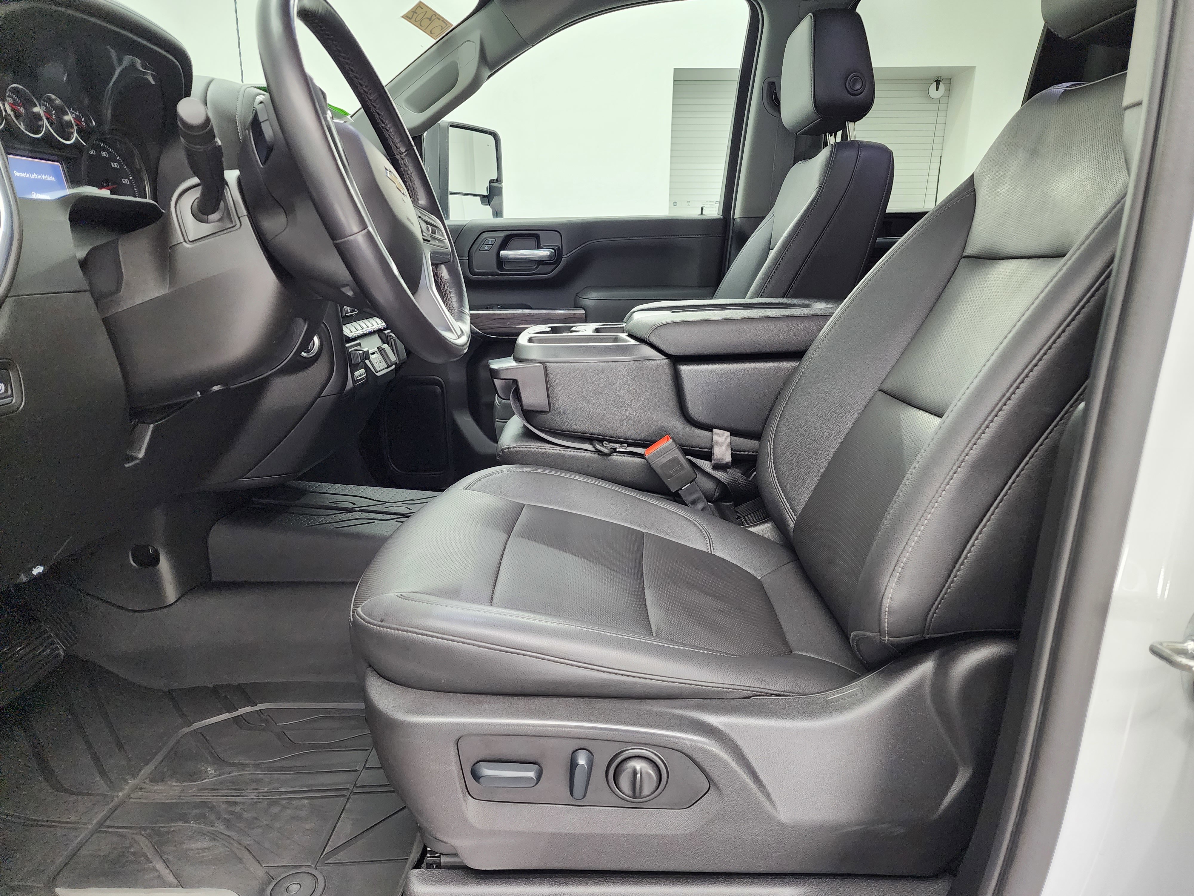 Used 2022 Chevrolet Silverado 2500 LTZ w/ Safety Package image 8