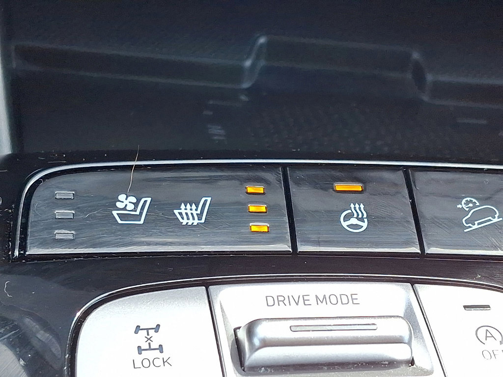 Used 2023 Hyundai Tucson Limited AWD/4WD image 19