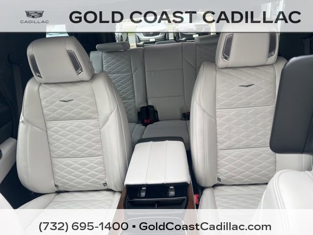 Certified 2026 Cadillac Escalade Platinum Sport AWD/4WD image 24