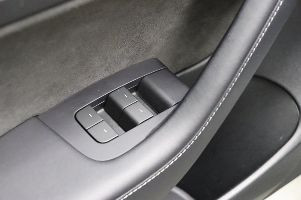 Used 2023 Tesla Model 3 Standard Range RWD image 34