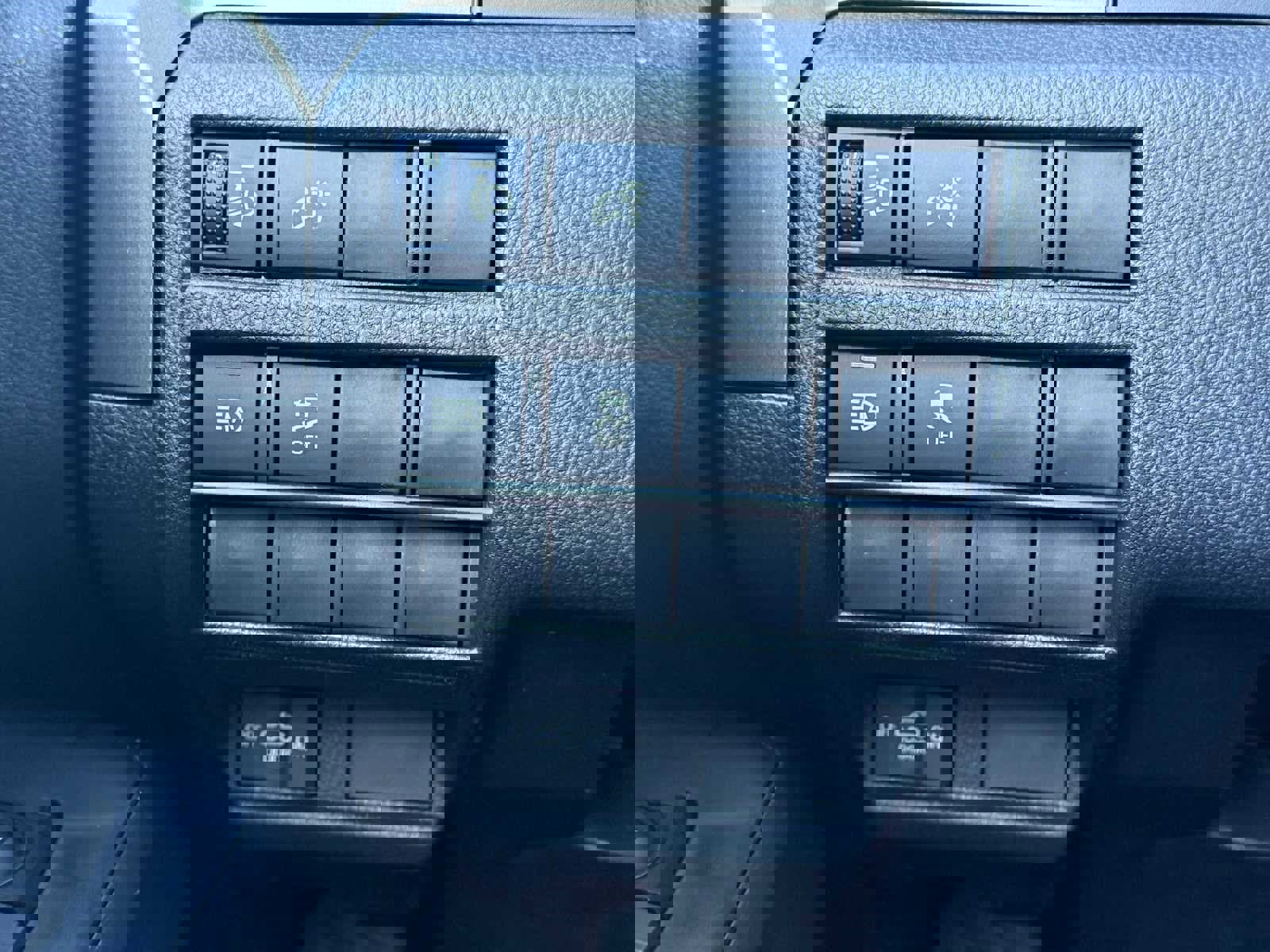 New 2025 Toyota Tacoma TRD Off-Road image 21