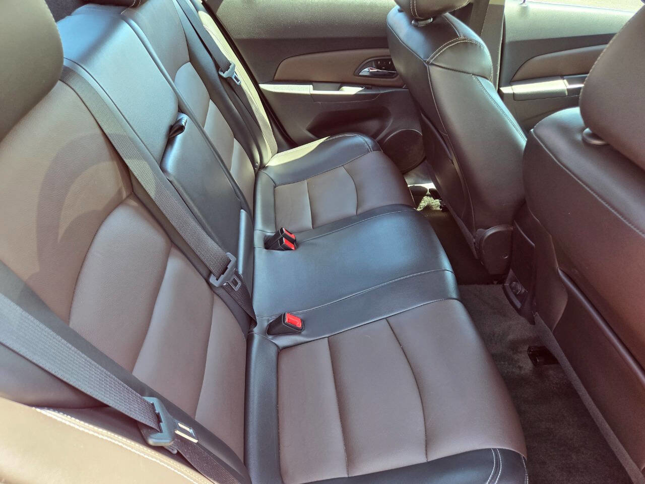 Used 2015 Chevrolet Cruze LT image 19