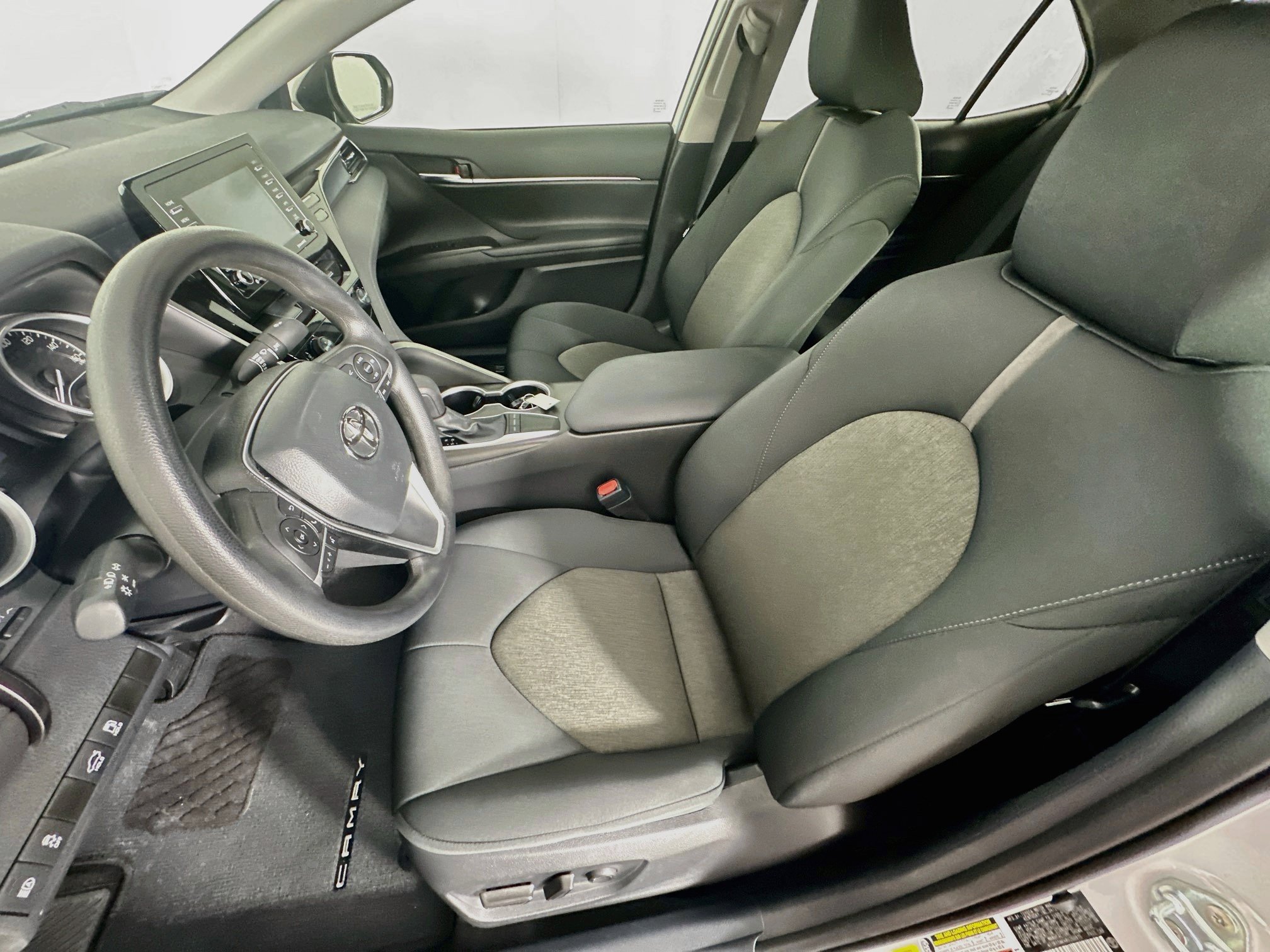 Used 2024 Toyota Camry LE w/ Convenience Package FWD image 13