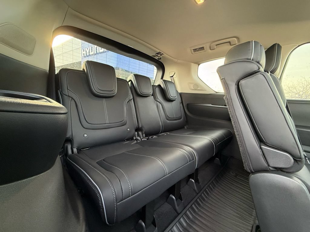 Used 2025 INFINITI QX80 Sensory AWD/4WD image 30