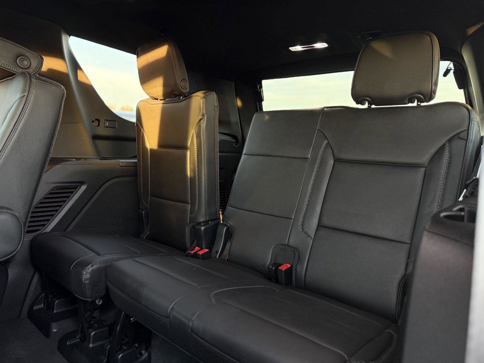 Used 2024 GMC Yukon Denali w/ Denali Reserve Package image 14