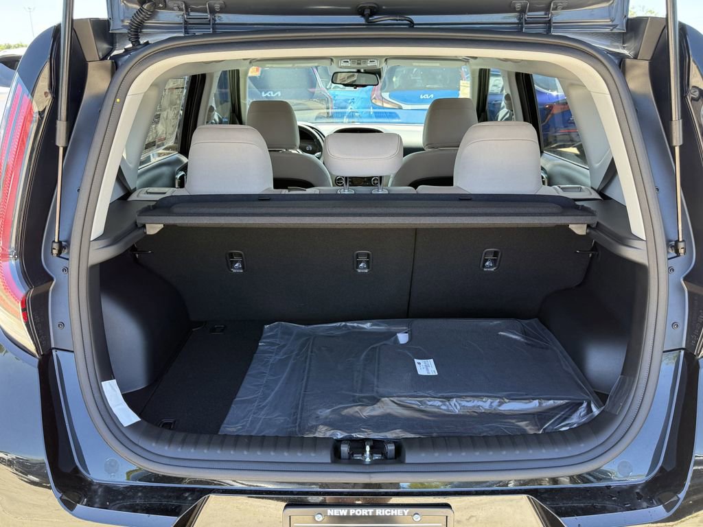 New 2025 Kia Soul EX image 12