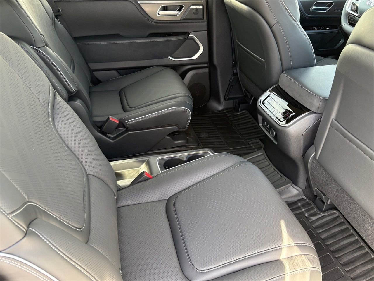 New 2026 INFINITI QX80 Luxe RWD image 13