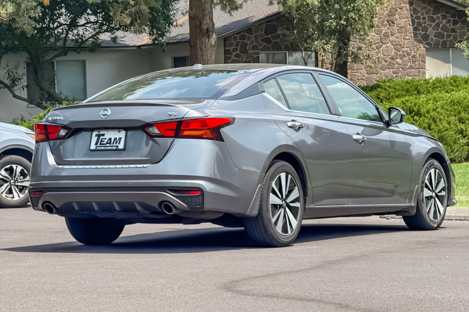 Used 2021 Nissan Altima 2.5 SV w/ SV Premium Package FWD image 4