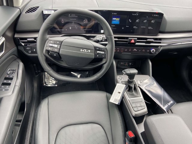 New 2026 Kia Sportage EX FWD image 9