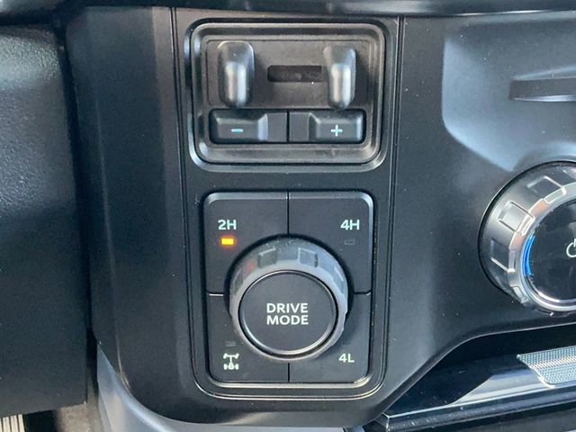 Used 2025 Ford F250 Lariat w/ Chrome Package image 25