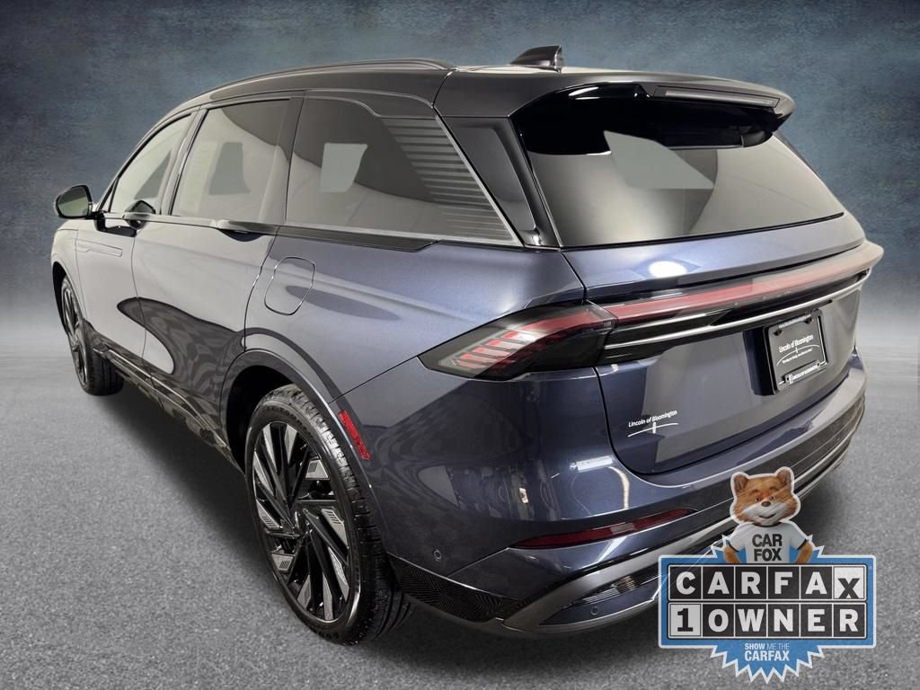 Used 2024 Lincoln Nautilus Reserve w/ Jet Appearance Package (87T) AWD/4WD image 5