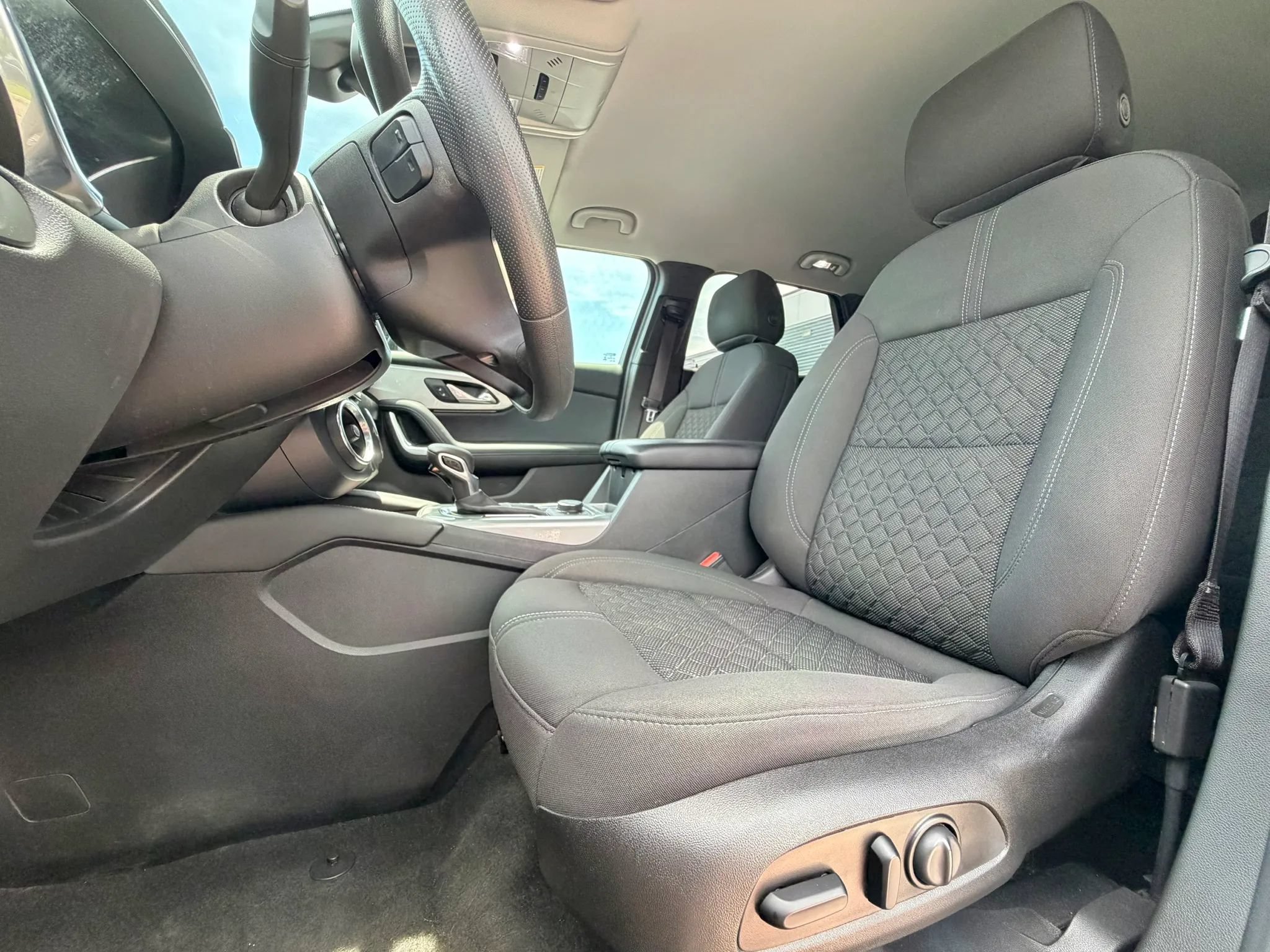 Used 2021 Chevrolet Blazer LT AWD/4WD image 26
