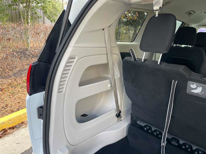 Used 2017 Chrysler Pacifica LX image 67