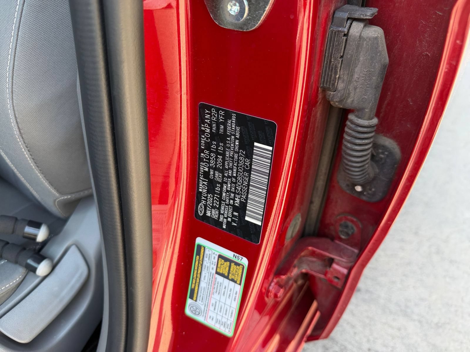 Used 2025 Hyundai Elantra SEL FWD image 30