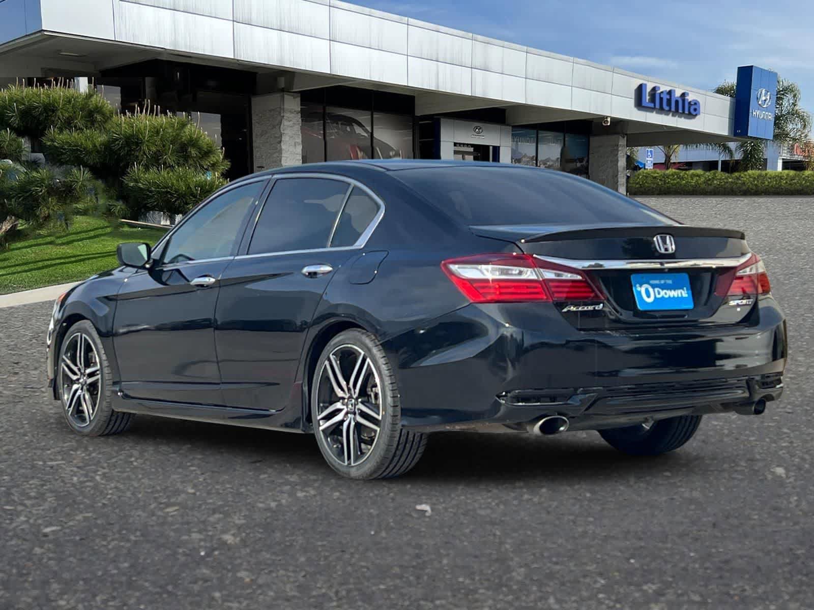 Used 2017 Honda Accord Sport image 7
