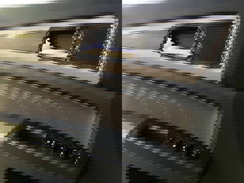 Used 2022 Volkswagen Atlas SE image 13