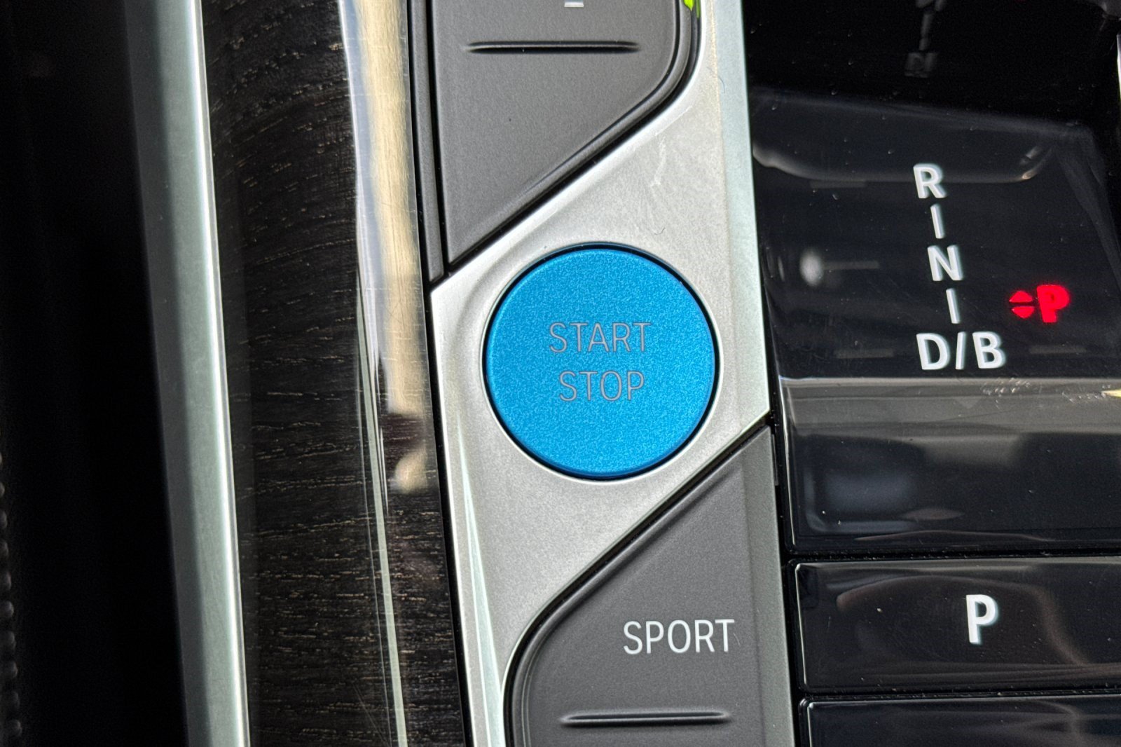 Certified 2023 BMW i4 eDrive40 w/ Premium Package RWD image 29