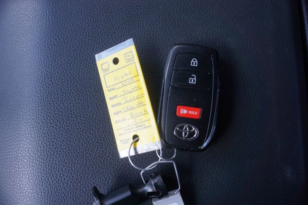 Used 2024 Toyota Tacoma TRD Off-Road AWD/4WD image 28