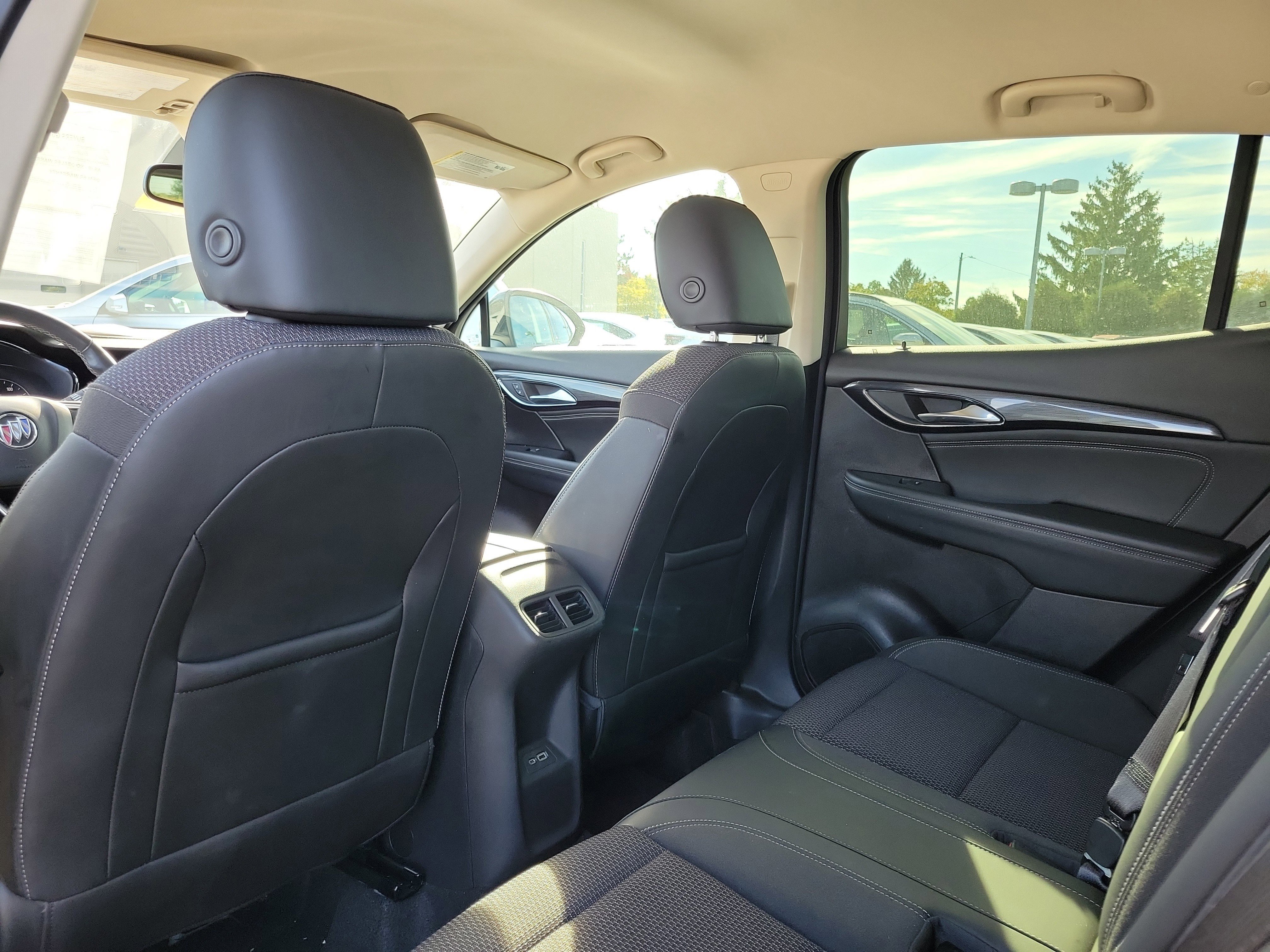 Used 2022 Buick Envision Preferred image 14